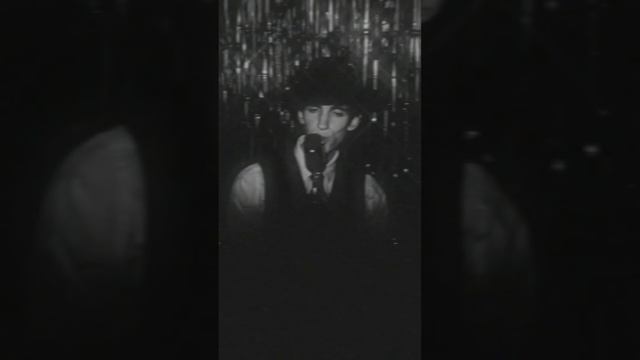 Pretty Blue Eyes (Steve Lawrence Cover) смотреть онлайн