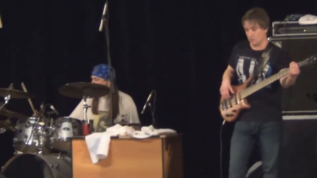 Чиж и ко - Еду, еду (Краснодар|ЦКЗ|4.03.14) смотреть онлайн