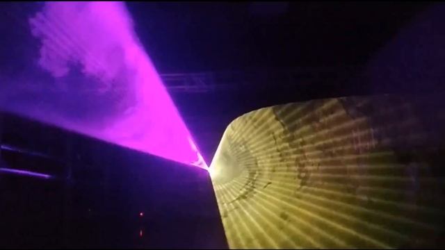 Белый лазер. Лазерная шоу система RGB 10Вт смотреть онлайн