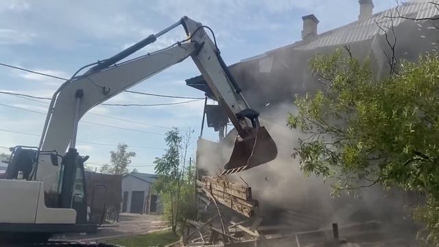 Снос барака на Проспекте 60 лет Октября в Хабаровске смотреть онлайн