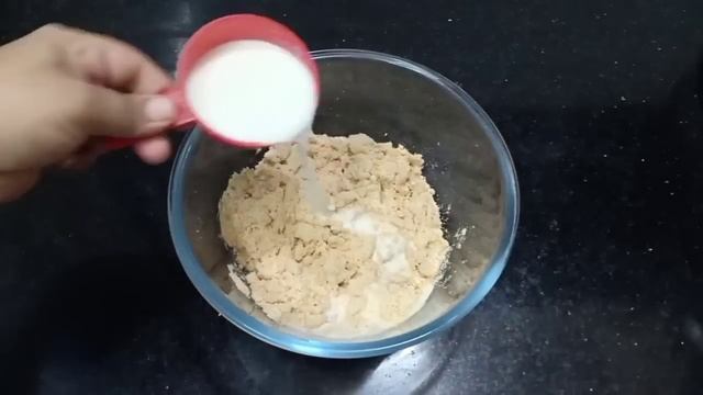 Marie बिस्किट से बनाए एक नए तरह का गुलाब जामुन 2 चीजो से /Marie Biscuit Gulab Jamun Mithai Recipe смотреть онлайн