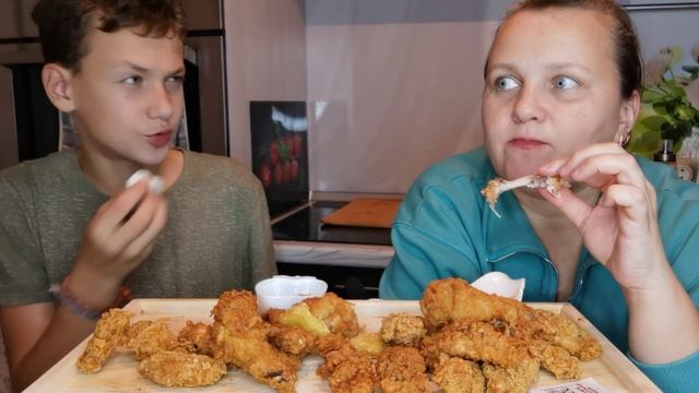 Мукбанг Rostic's