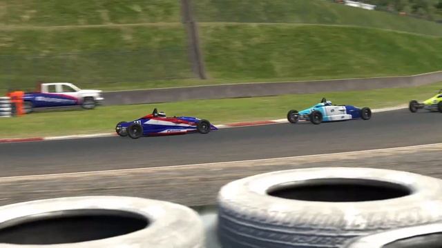 Школа вождения iRacing Основы Техники торможения смотреть онлайн
