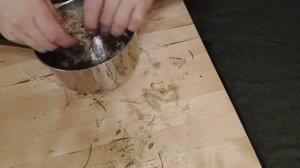 Дом из бревна. Нужно ли конопатить и когда?