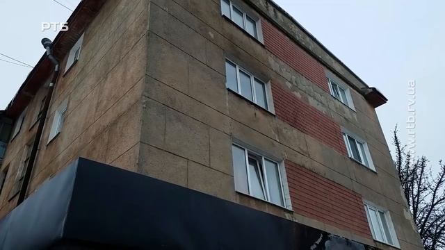Відео з місця пожежі "лото-маркету" на Степана Бандери смотреть онлайн