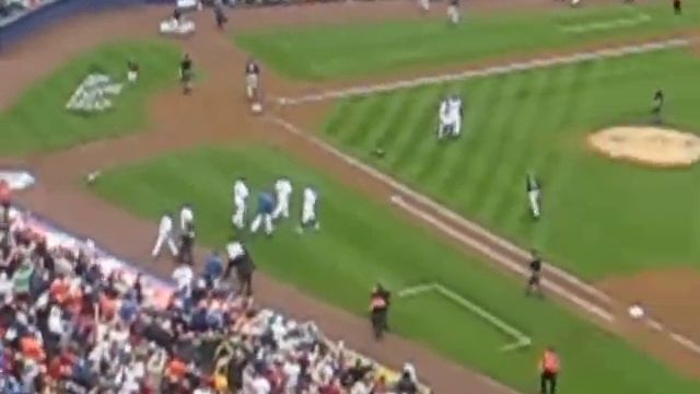 Johan Santana gets last out vs. Marlins 9-27-08 смотреть онлайн