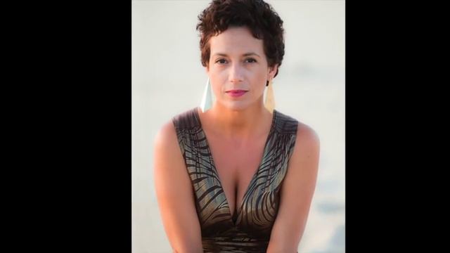 Cancion para Laura de la Uz, de Frank Delgado смотреть онлайн
