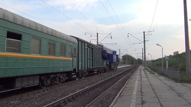 Электровоз ВЛ80Т-850 с восстановительным поездом смотреть онлайн
