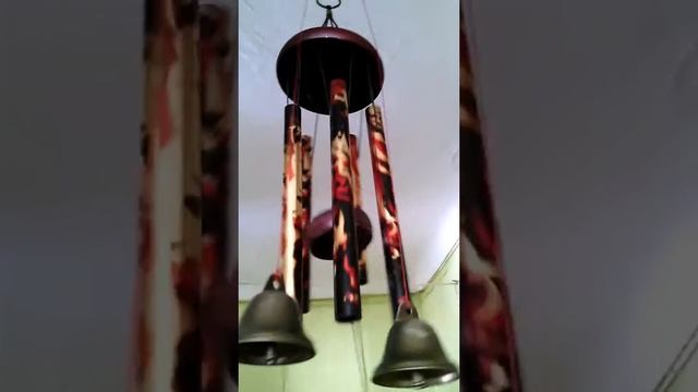 Я люблю слушать "Музыку ветра" с колокольчиками....Есть что-то в этом загадочное, не правда ли.... смотреть онлайн