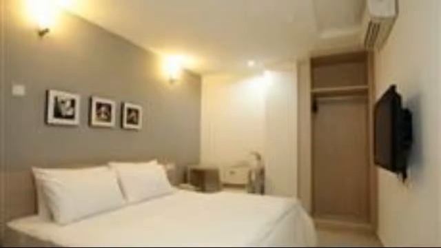Iris Garden Hotel смотреть онлайн