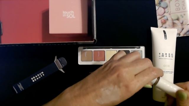 ASMR | Boxycharm Show & Tell - April 2021 (Soft Spoken) смотреть онлайн