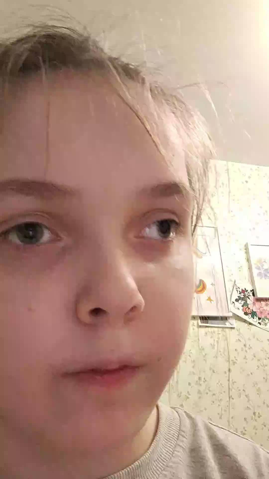 H Hvhvhv
Ggggg🤑🤗