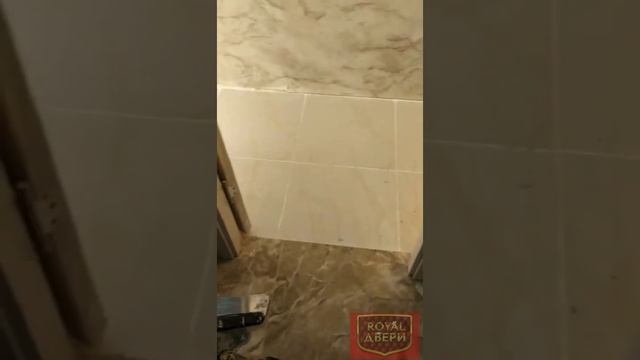 Установщики испортили дверь.О тех,кто экономит на монтаже дверей.Роял-двери. смотреть онлайн