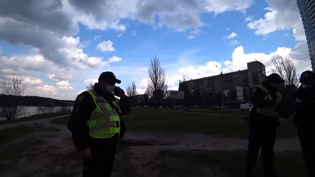 Полицейские бегут как "крысы" смотреть онлайн