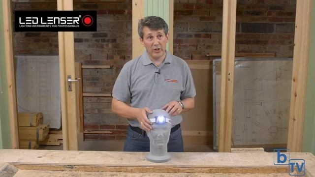 XMS14HEAD LED Lenser New Headlight Torch смотреть онлайн