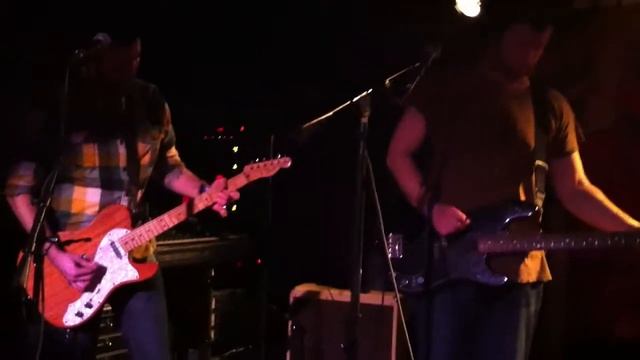 Roy - Don't Overdub My Heart @ Hell's Kitchen 12/11/2010 8 of 14 смотреть онлайн