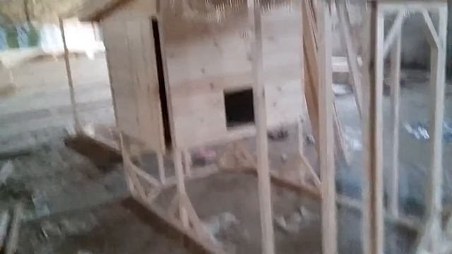 Курятник из дерева смотреть онлайн