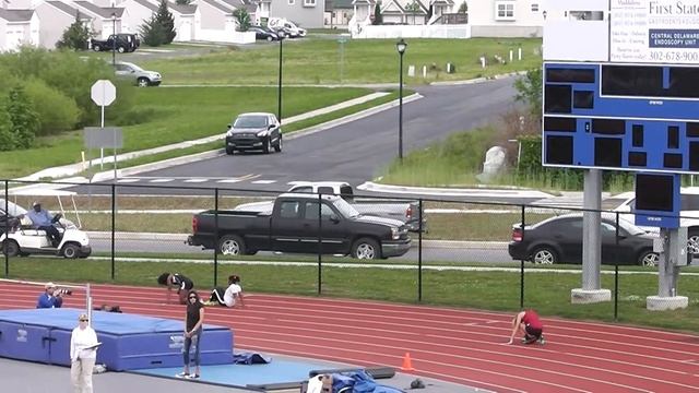 William Penn HS Girls 4x200 2016 States смотреть онлайн