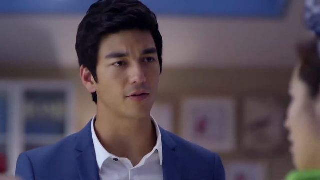 两人假扮夫妻，怎料男友和前妻同时登场，谎言即将被点破 🥰 中国电视剧 смотреть онлайн