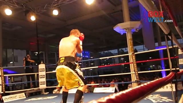 Sven Fornling vs Yevgeni Makhteienko - 04.06.2016 - Autohaus Dürkop, Kassel смотреть онлайн