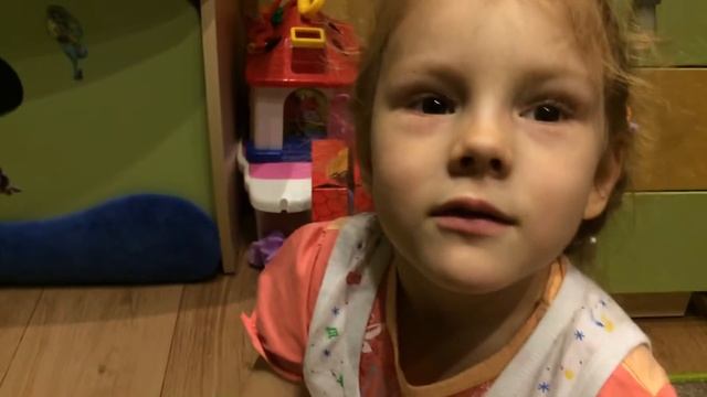 Ніна Кутєпова грається в лікарню смотреть онлайн