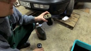 Замена масла в двигателях пассат без б4 коротко и чётко!