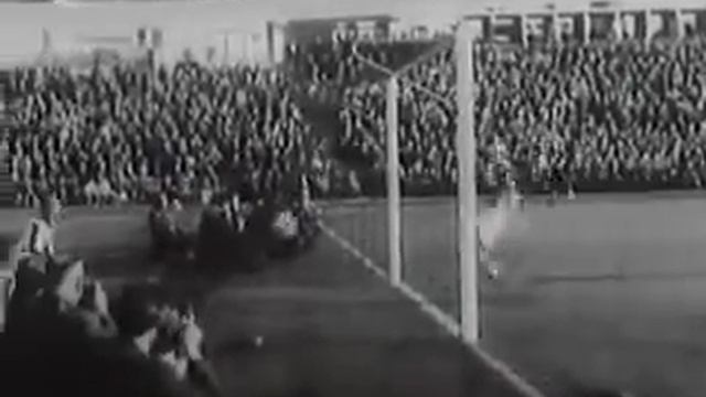 Germania Ovest - Cecoslovacchia 2-2 - Mondiali Svezia 1958 - Gruppo I смотреть онлайн