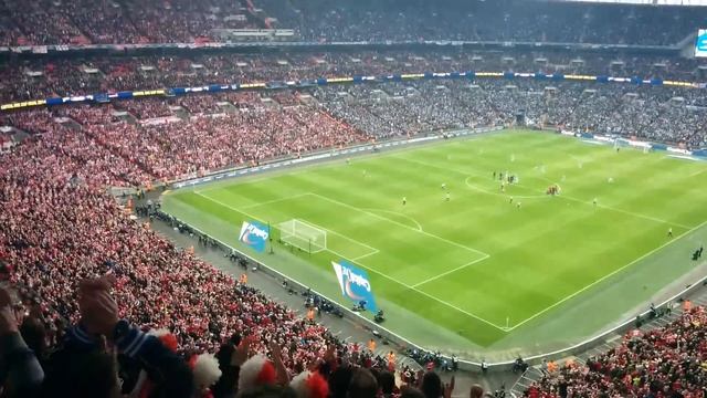 Oh Vito Mannone! - Sunderland at Wembley (2/3/14) смотреть онлайн