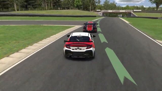 Школа вождения iRacing Мастерство гонки и обгон и этикет смотреть онлайн