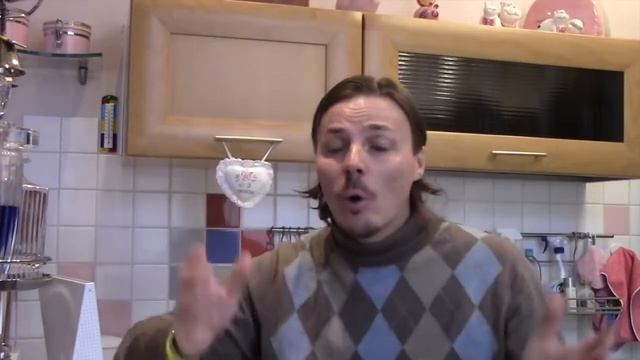 =Сергей Симонов - ЧТО нужно мужику? БАБА? Вы ошибаетесь= смотреть онлайн