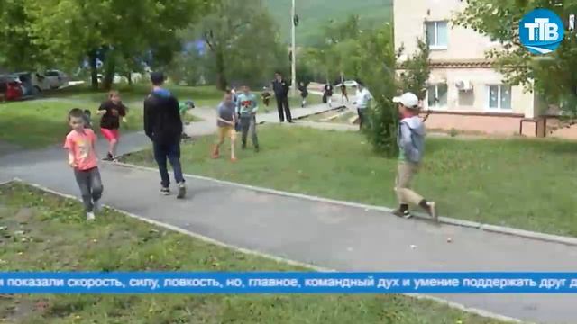 МОЛОДОЙ ПРАЗДНИК ДЛЯ МОЛОДЫХ смотреть онлайн