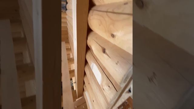 Дом из бревна. Отделочные работы.#строительствоподключ #деревянныйдом смотреть онлайн