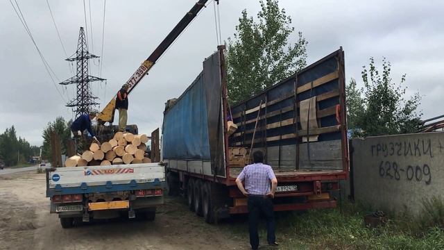 Разгрузка фуры с домокомплектом в г. Нижневартовске смотреть онлайн