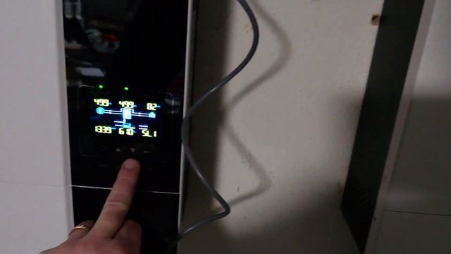 Growatt SPF 5000 ES Vs Pylontech US2000C