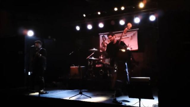 Dickie Data and the Megahertz - Rip it Up / Ready Teddy смотреть онлайн