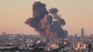 Иран нанес массированный удар по Израилю. Более 500 ракет атаковали еврейское государство