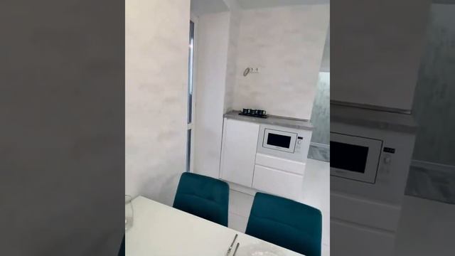 Проект «Кухни Челябинск» - светлая кухня с переливами смотреть онлайн