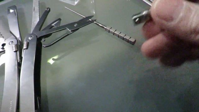 Victorinox SWISSTOOL : PLUS vs SPIRIT XC PLUS RATCHET смотреть онлайн