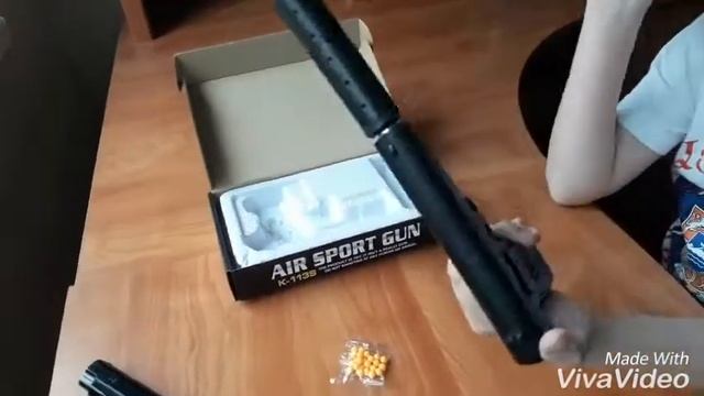 Обзор на железный пистолет с глушителем смотреть онлайн