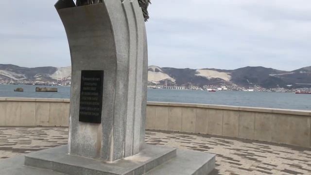 По Абрау-Дюрсо, Новороссийску, Кабардинке и Геленджику пешком. Взлётка и собор смотреть онлайн
