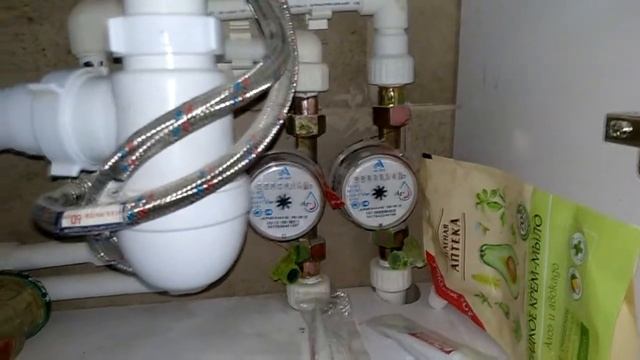 Обзор грамотного ремонта в ванной...Можно позаимствовать с подобной квадратурой. смотреть онлайн