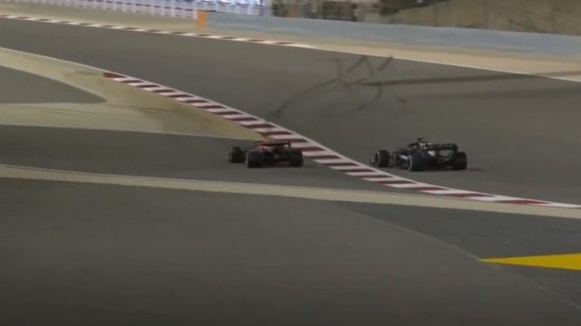 F1 2021 Bahrain GP Max Verstappen Full Team Radio LET HAMILTON THROUGH смотреть онлайн