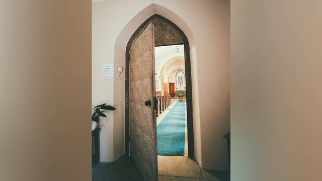Small Church Door Open Sound Effect смотреть онлайн