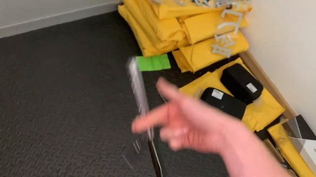 Shortstop But 10x Cooler - Techstop - High Intermediate Balisong Trick смотреть онлайн