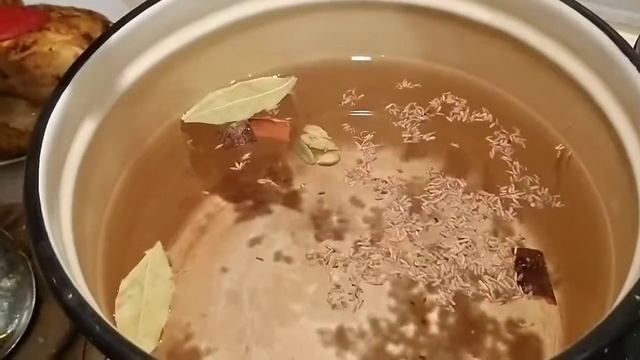 Плов по индийски с целый курицей/Biryani with whole chicken смотреть онлайн