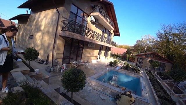 Обзор ландшафтных работ на объекте Semenov group в Сочи смотреть онлайн