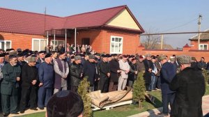 Тезет у Эхаевых, Хамби-Ирзе