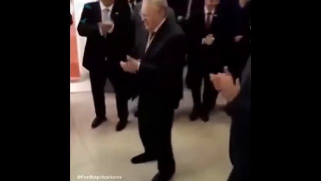 ЖИРИНОВСКИЙ СЪЕЛ ДЕДА А ПОТОМ НЕМНОГО ПОФЛЕКСИЛ ПОД МОРГЕНЧЛЕНА смотреть онлайн