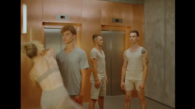 Настя Каменских (NK) — LOMALA смотреть онлайн