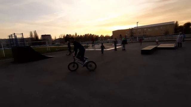 How to Bunny Hop #1 смотреть онлайн